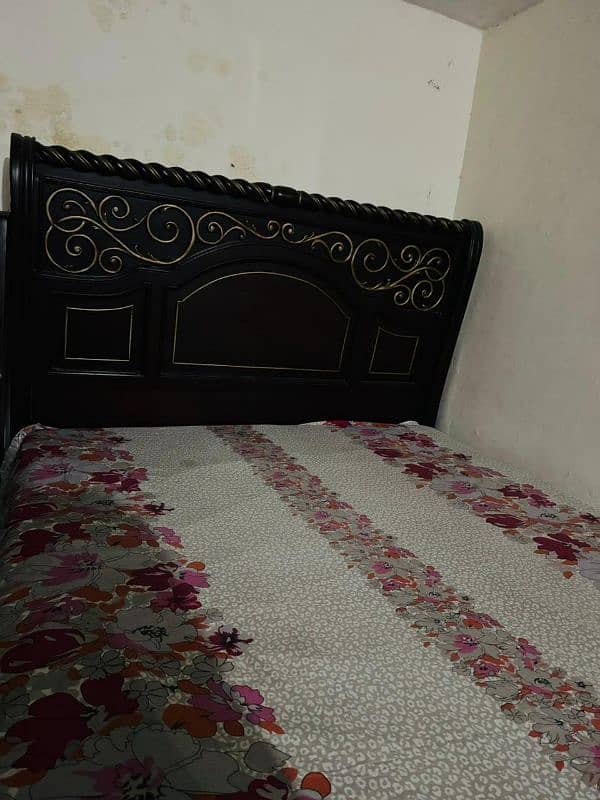 King size wooden bed set 1