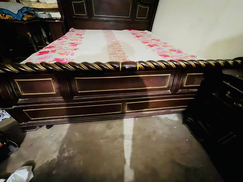 King size wooden bed set 3