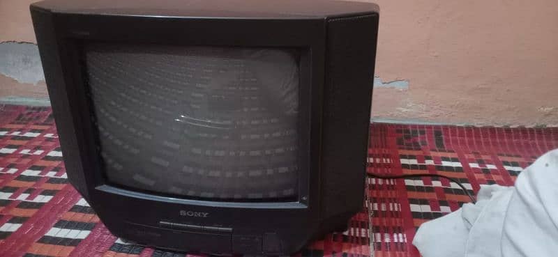 Best condition television 4