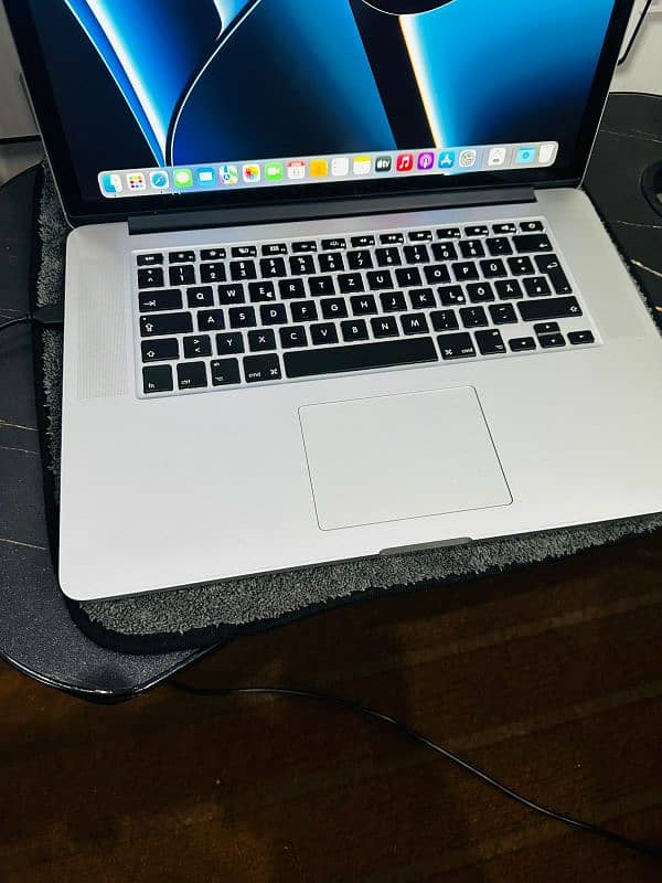 MacBook pro 2015 0