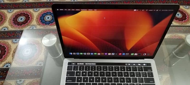 macbook pro 13"inches 2017 1