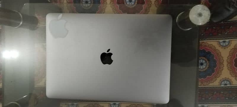 macbook pro 13"inches 2017 4