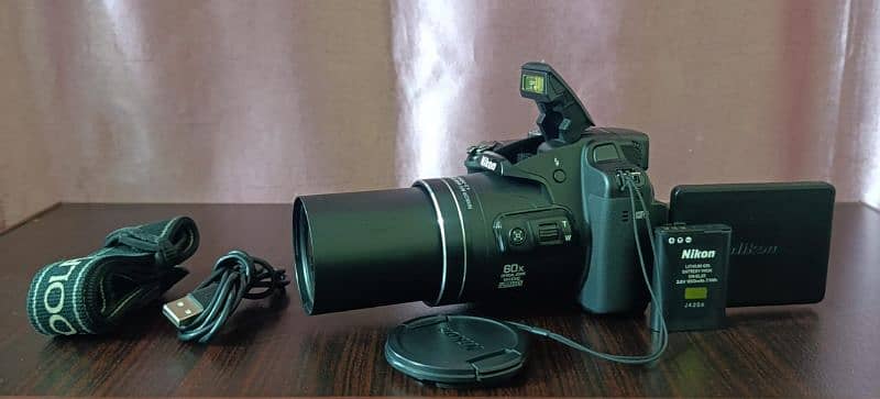 Nikon P610 SLR with Heavy Zooooom 1