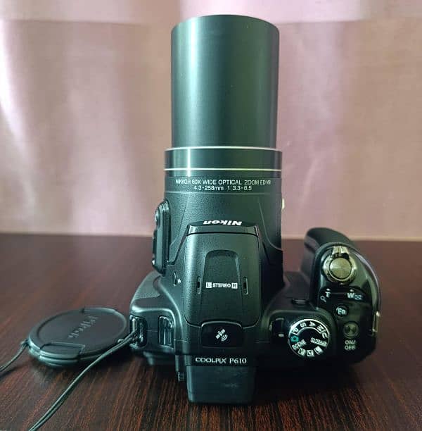 Nikon P610 SLR with Heavy Zooooom 2