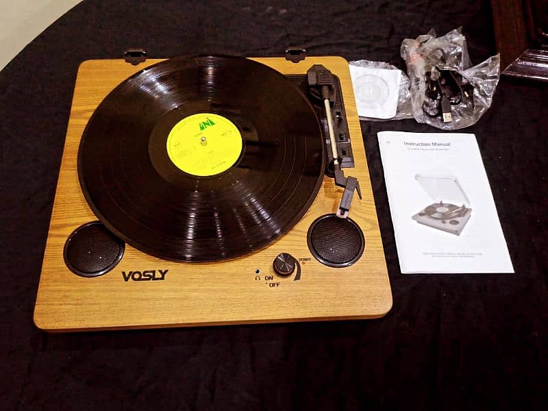 Turntable Gramophone Record player Vinyl Radiogram Radio 4