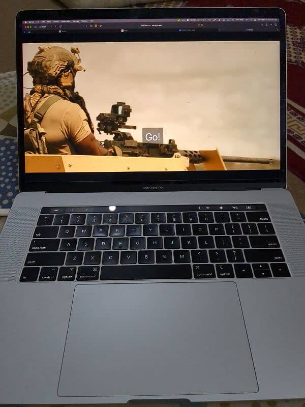 MacBook Pro 2018 15" i7 16/256 0