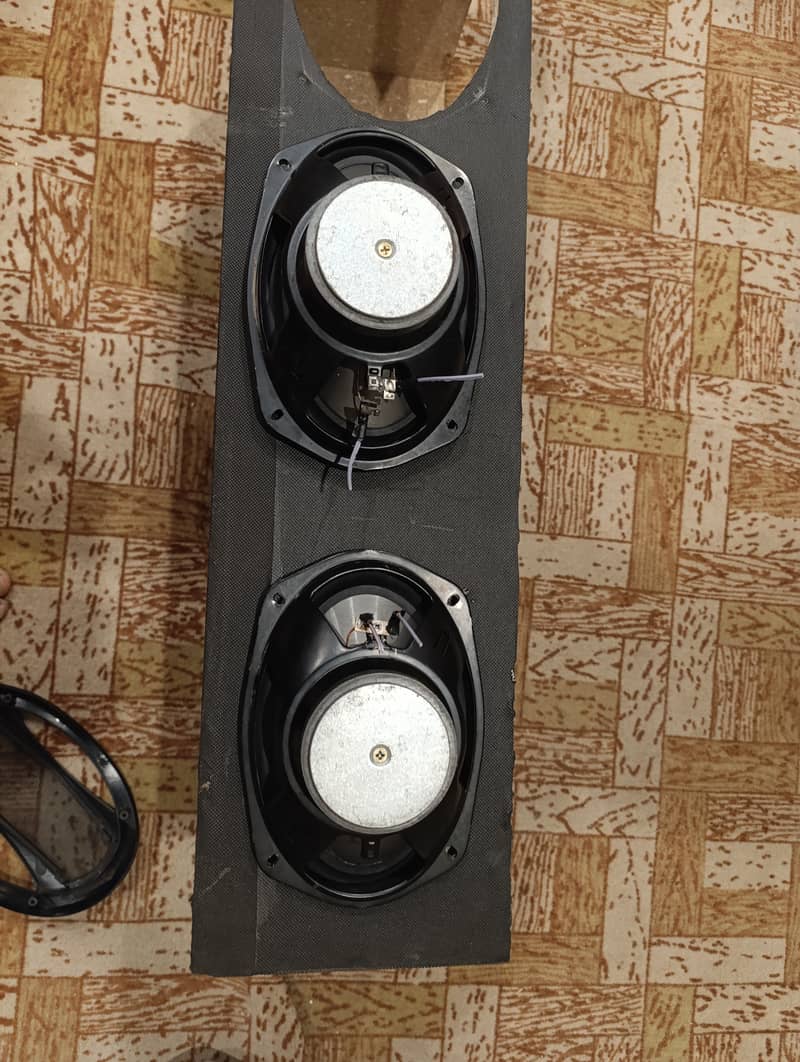 Pioneer Speaker Pair With Box 1