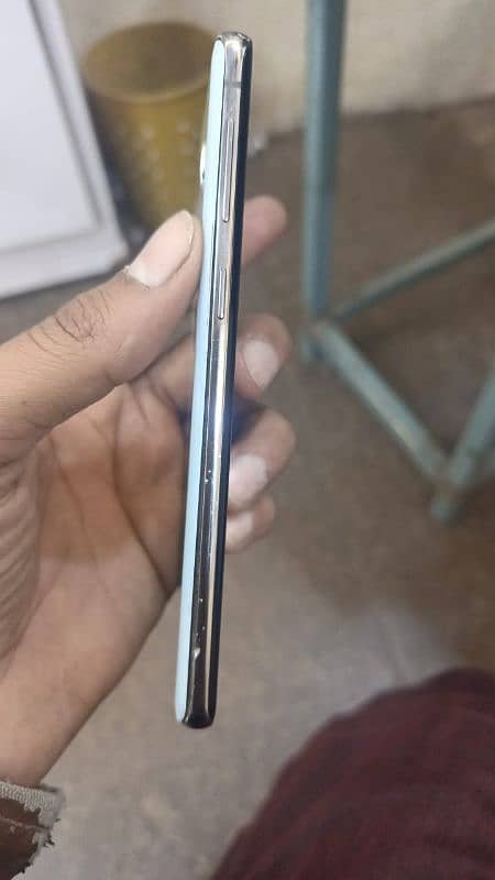 Samsung Galaxy S10 just panel no dot just minor screaches 0