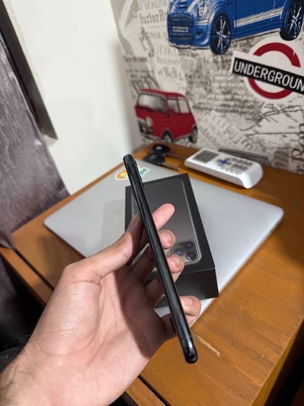 iphone 11 pro max pta approved 2