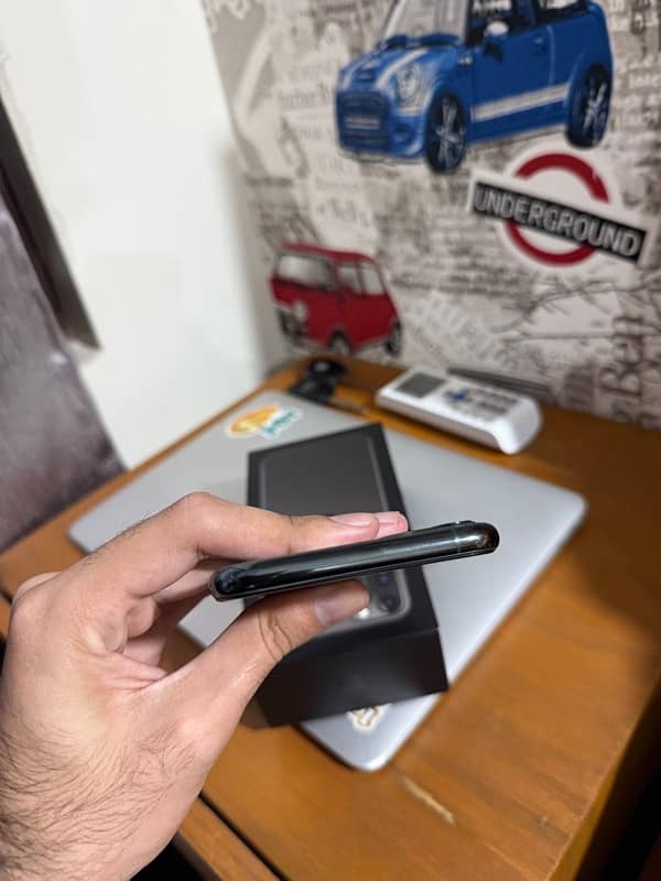 iphone 11 pro max pta approved 4