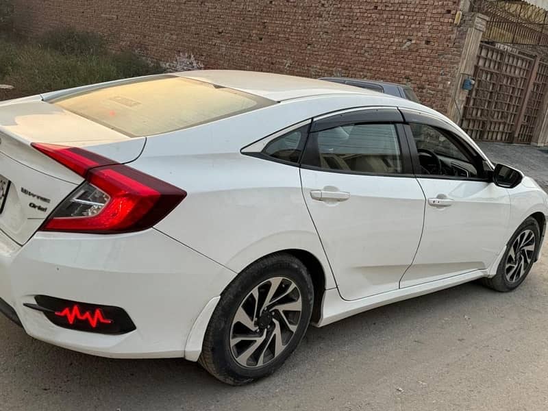 Honda Civic VTi Oriel Prosmatec 2018 6