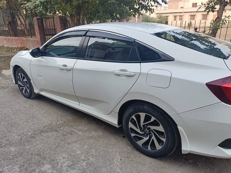 Honda Civic VTi Oriel Prosmatec 2018 17