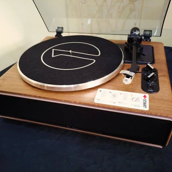 Box Pack Built-in Amplifier Turntable Gramophone 8