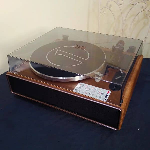 Box Pack Built-in Amplifier Turntable Gramophone 9