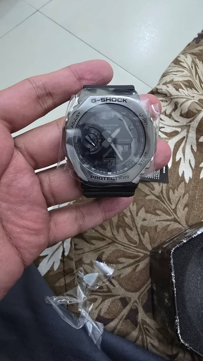 Brand new Gshock GM 2100BB 1ADR 2