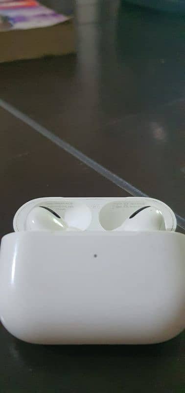 Apple orignal airpods pro 3