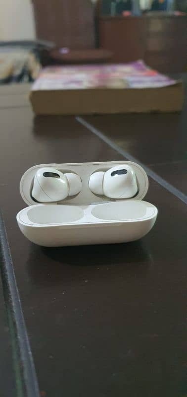 Apple orignal airpods pro 5