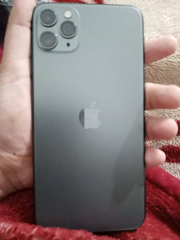 iphone 11 pro max 3