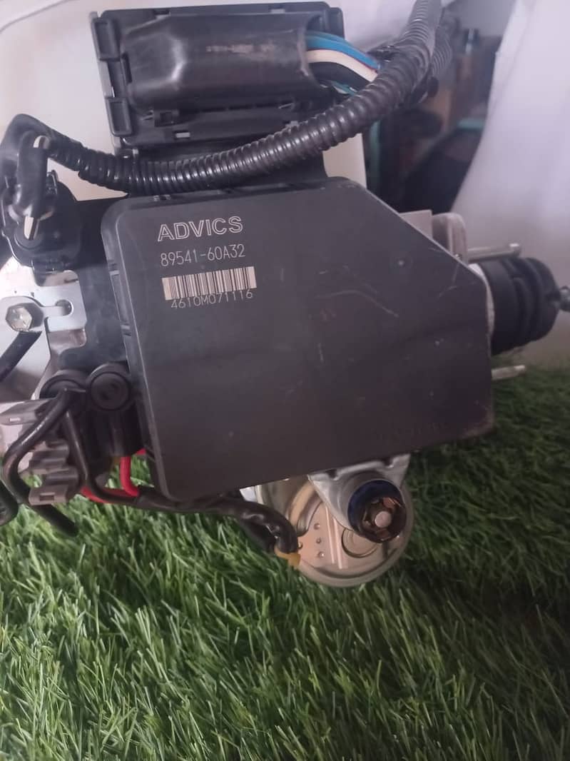 Toyota Axio Hybrid Battery / Prius Hybrid Battery Fielder ABS Unit 7