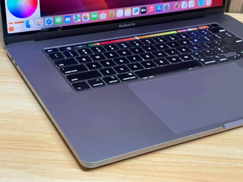 MACBOOK PRO 2019 16'' INCHES (A2141 CORE I7 (16/512GB) 3