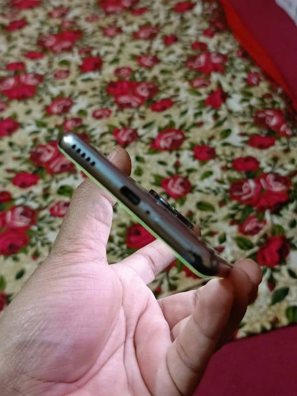 Oppo Reno 11 5G (Edge Display) Brand New Condition 5