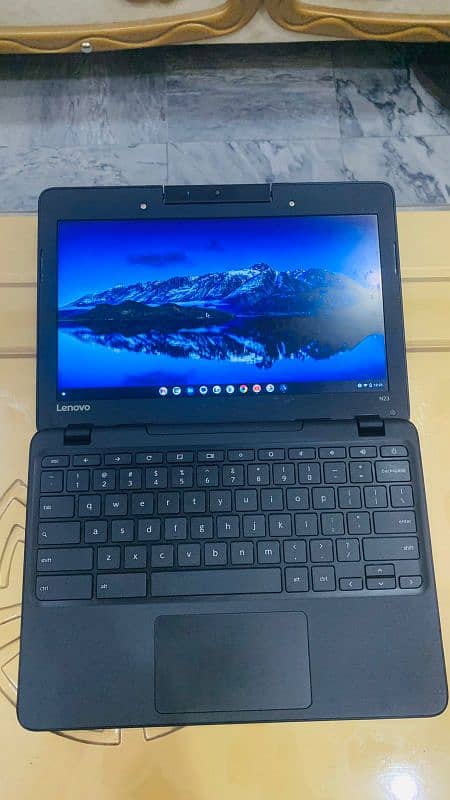 Lenovo n23 Laptop 4gb Ram / 16gb SSD Window 10 2