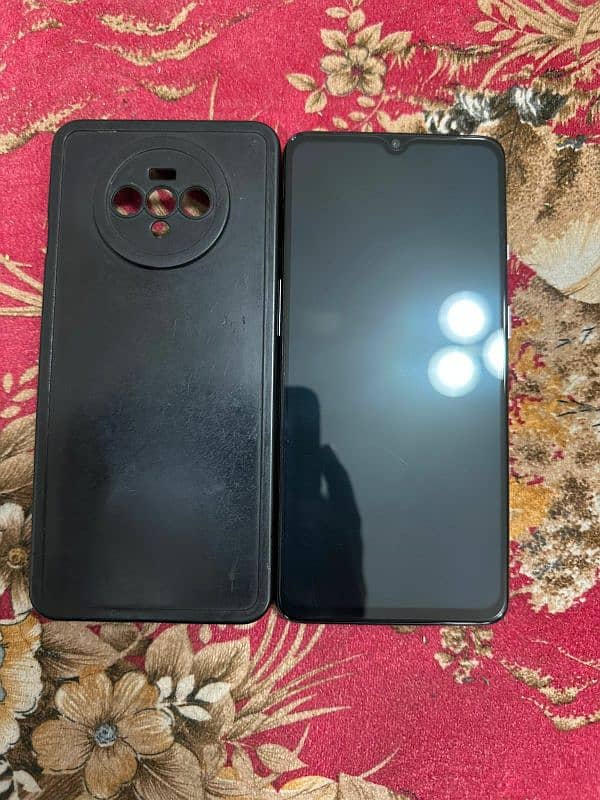 one plus 7t 8/128 dual sim waterpacked for sale read add plz 1