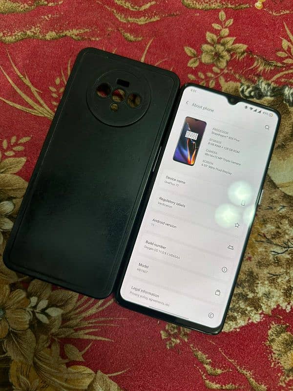 one plus 7t 8/128 dual sim waterpacked for sale read add plz 8