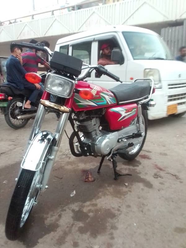 HONDA CG 125 2023 RED 3