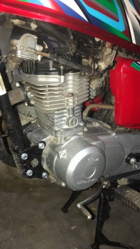 HONDA CG 125 2023 RED 6