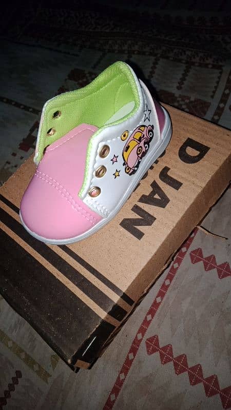 Cute baby shoes 1