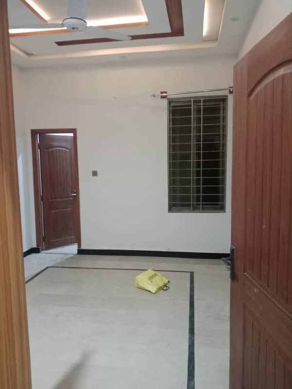 5marla first floor house available for rent Islamabad 8