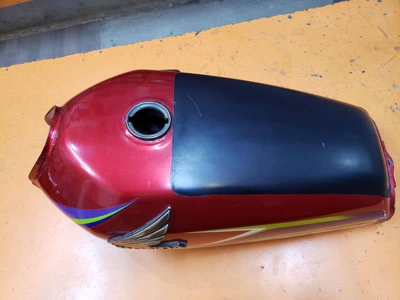 Honda 125 2017 fuel tank/tanki tappy 7