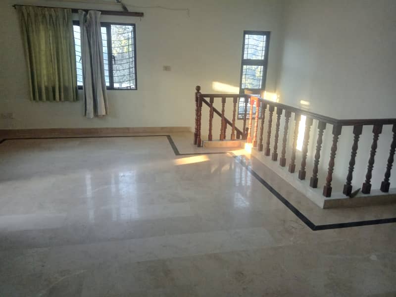 25 marla outstanding independent full house ideal for silent office or residence 6 bedroom in gulberg 3 block M 1