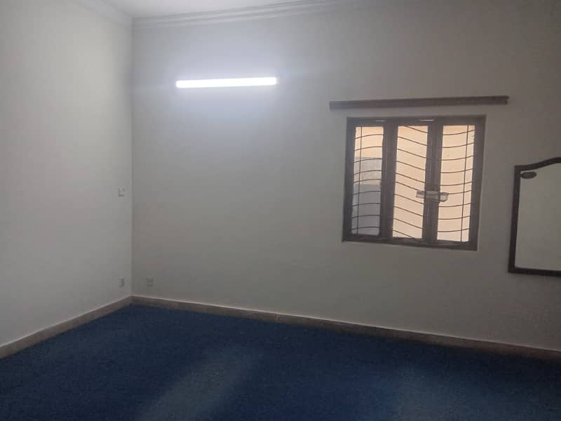 25 marla outstanding independent full house ideal for silent office or residence 6 bedroom in gulberg 3 block M 10