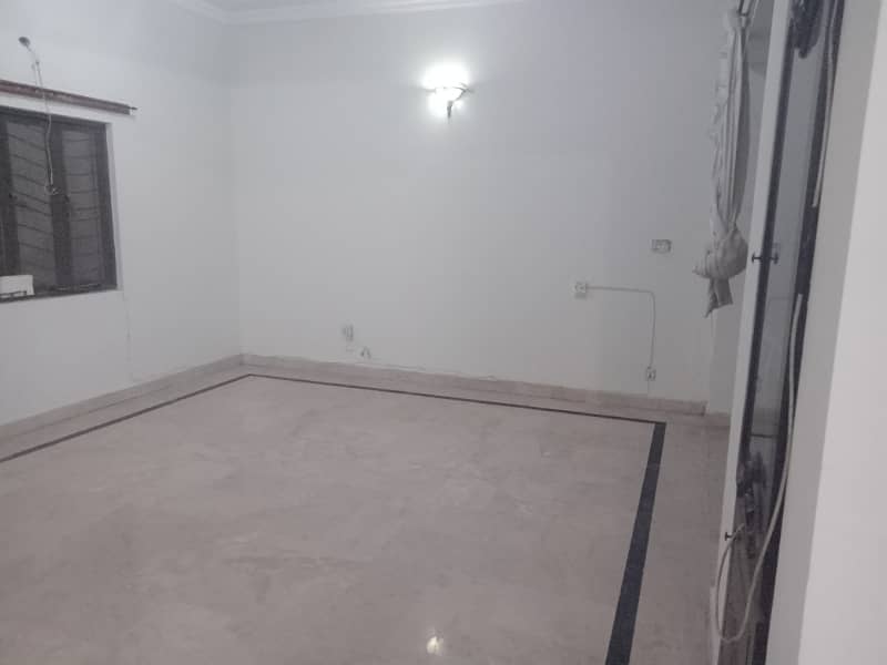 25 marla outstanding independent full house ideal for silent office or residence 6 bedroom in gulberg 3 block M 16