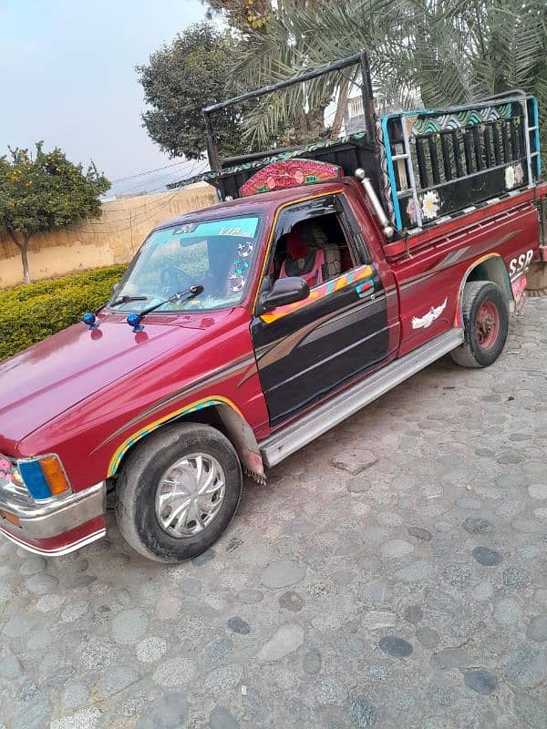 Toyota Pickup 1985 old number 4