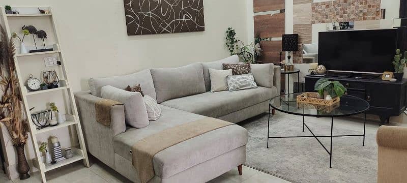 Sectional sofa with big seats 0