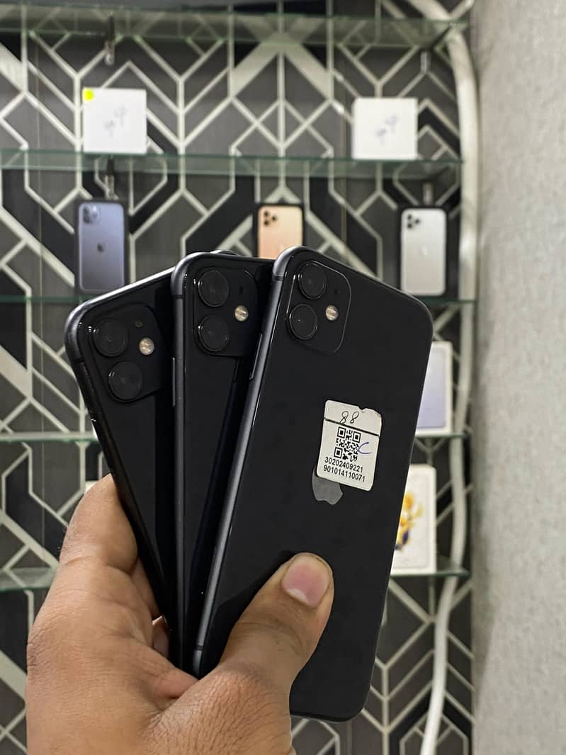 IPHONE 11 JV (64GB) 3