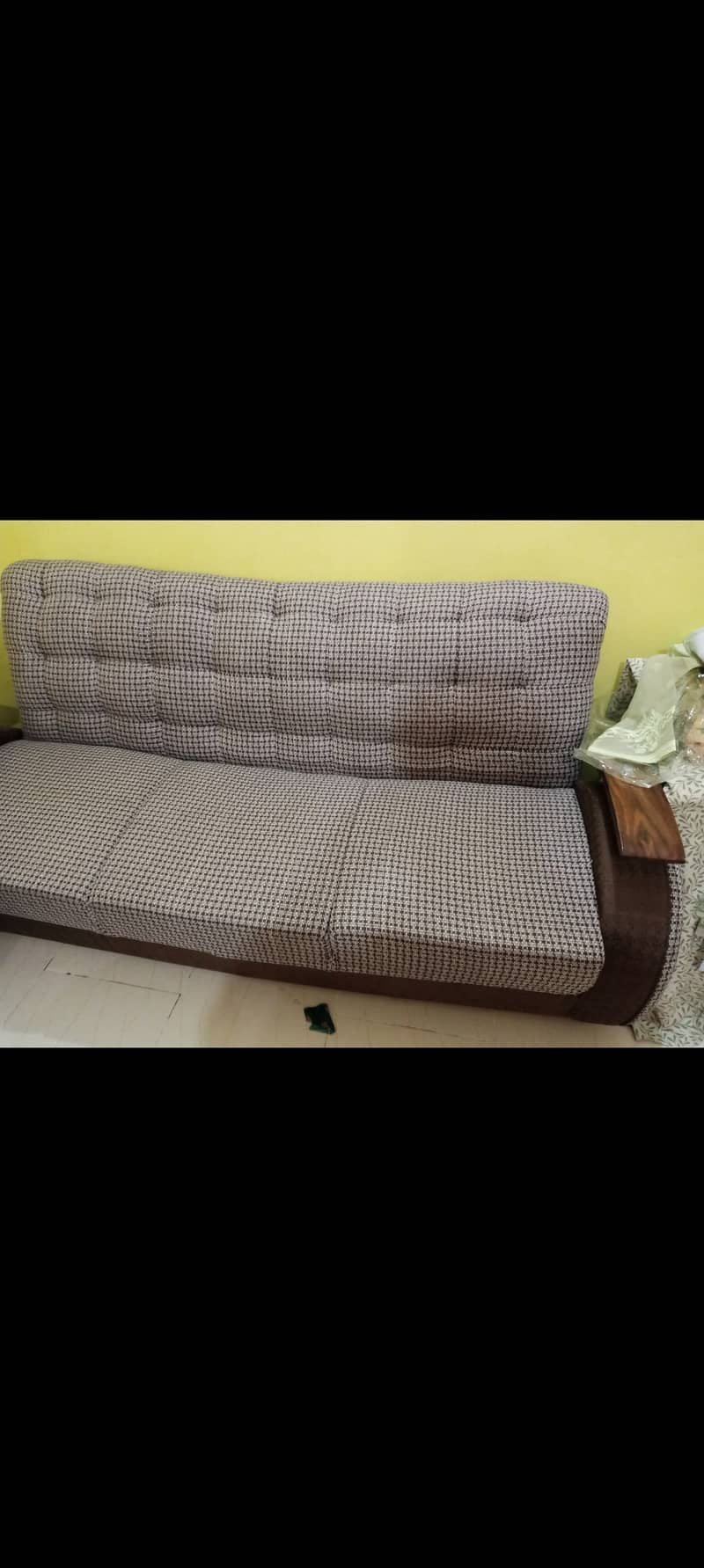 5 seater sofa in good condition 5