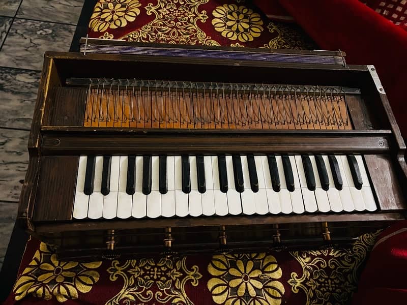 Harmonium Original German jubliate best for ghazal 2