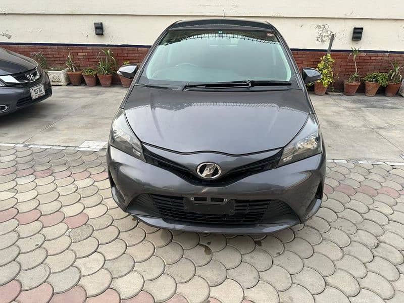 Toyota Vitz 2015 0