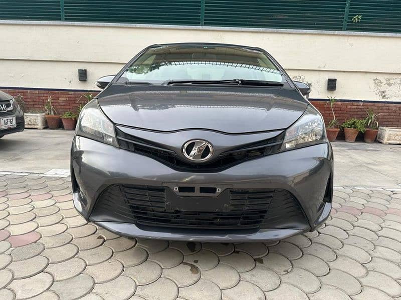 Toyota Vitz 2015 5