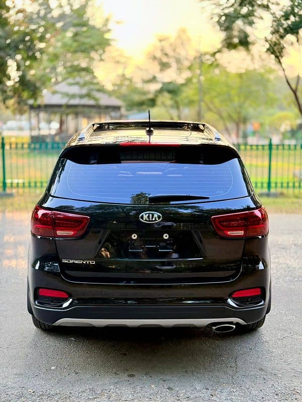 KIA Sorento 2022 7