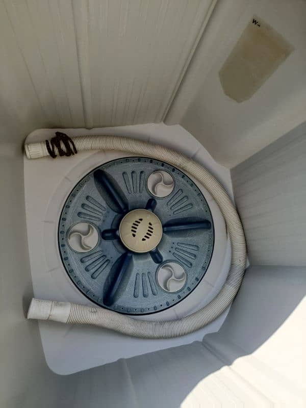 Singer Washing Machine & Spin Dryer 2