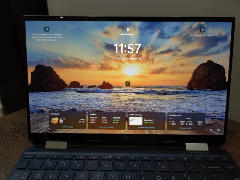 HP Laptop Spectre 13 Nocturne Blue Gem Cut 5