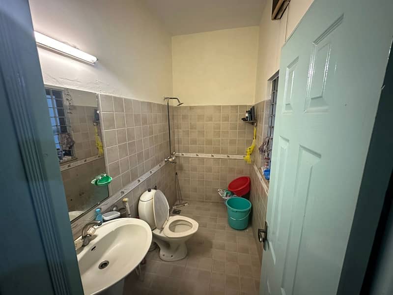 2 Bed Upper Portion tvl dd garage 13