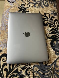 MacBook