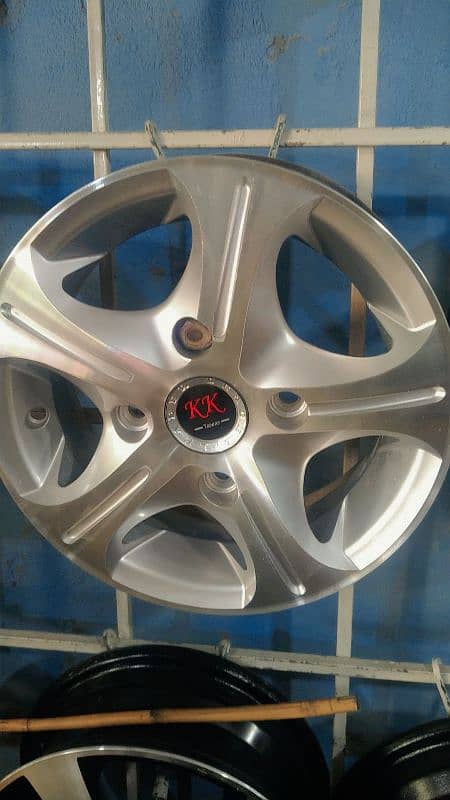 12size used rim  mhran/carry/Suzuki available 4