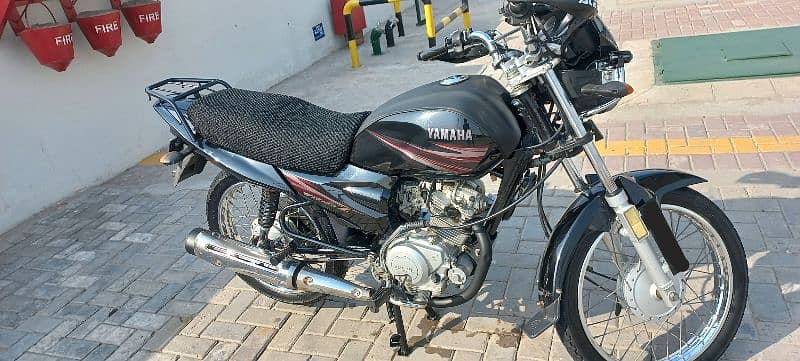 YAMAHA 125YBZ 1